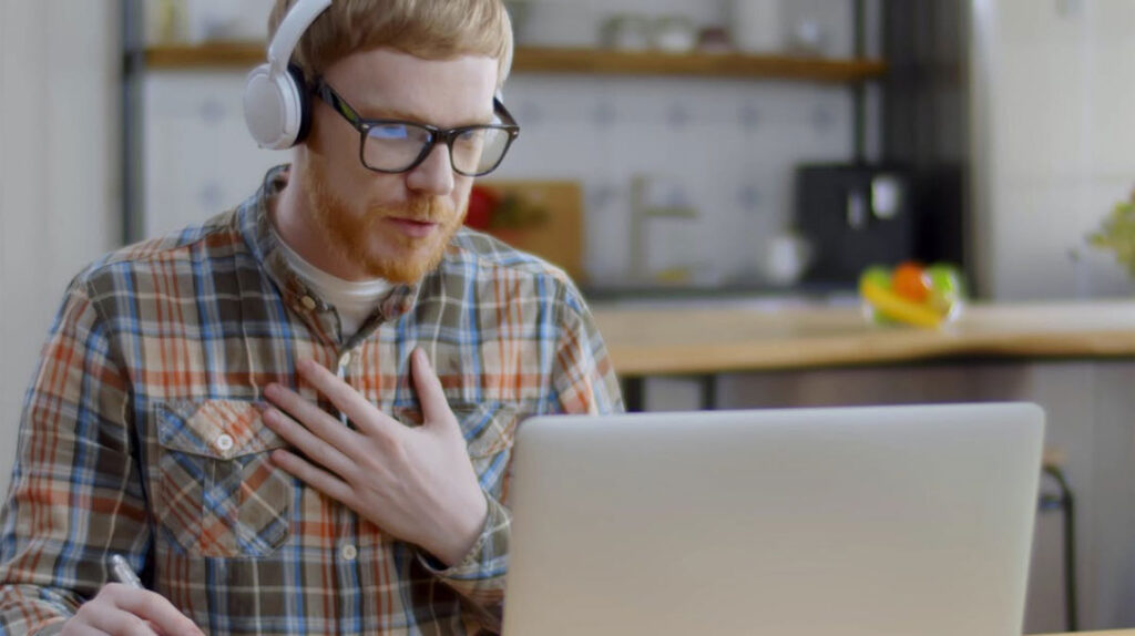 Impressive-Strategies-To-Deal-With-Speaking-Anxiety-in-Online-Class
