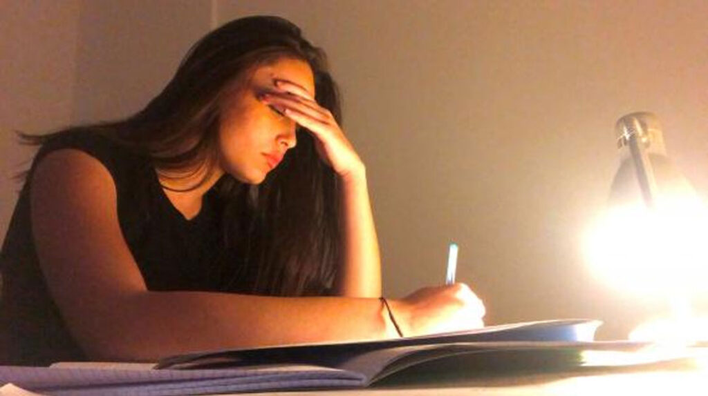 Why-Should-I-Pay-Someone-To-Take-My-Online-Classes
