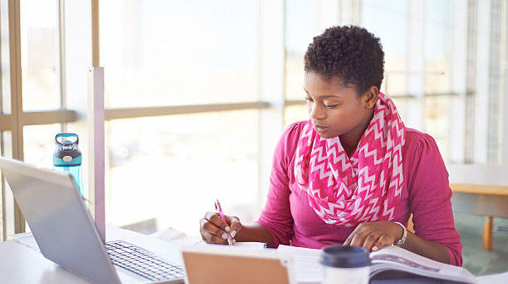 Reasons-You-Should-Let-Someone-Take-Your-Online-Class