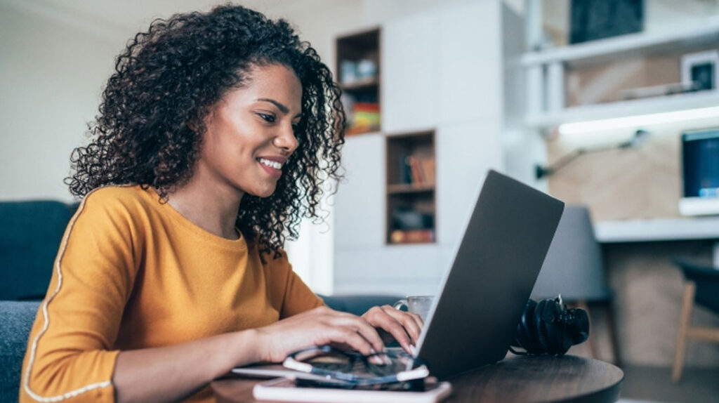 Ways-to-Make-a-Good-Impression-in-an-Online-Course