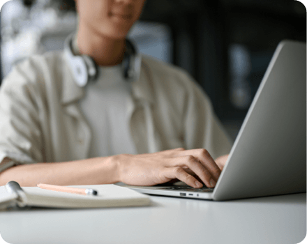 Student using AI tools for online test help in the USA.